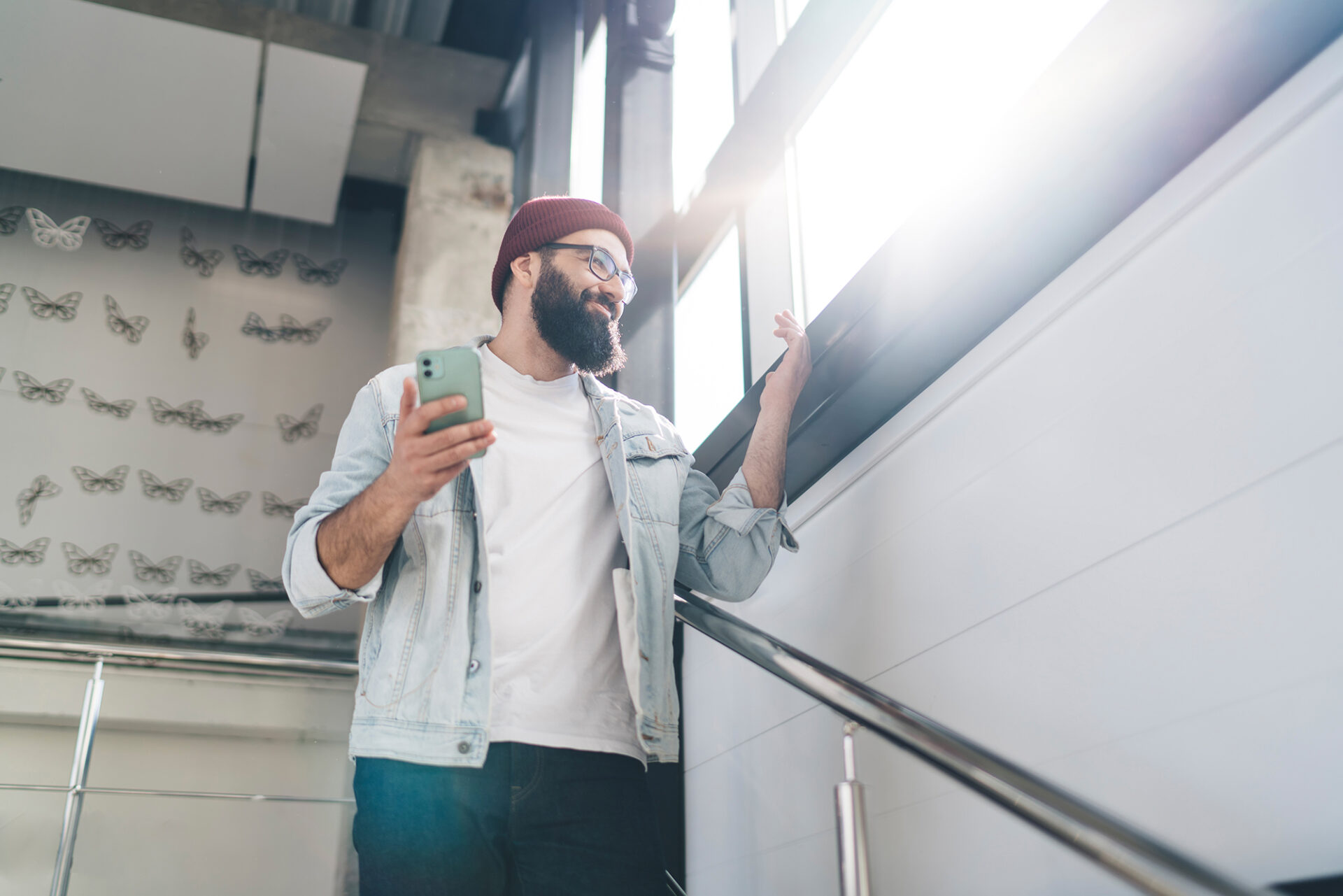Man using a digital map on his phone